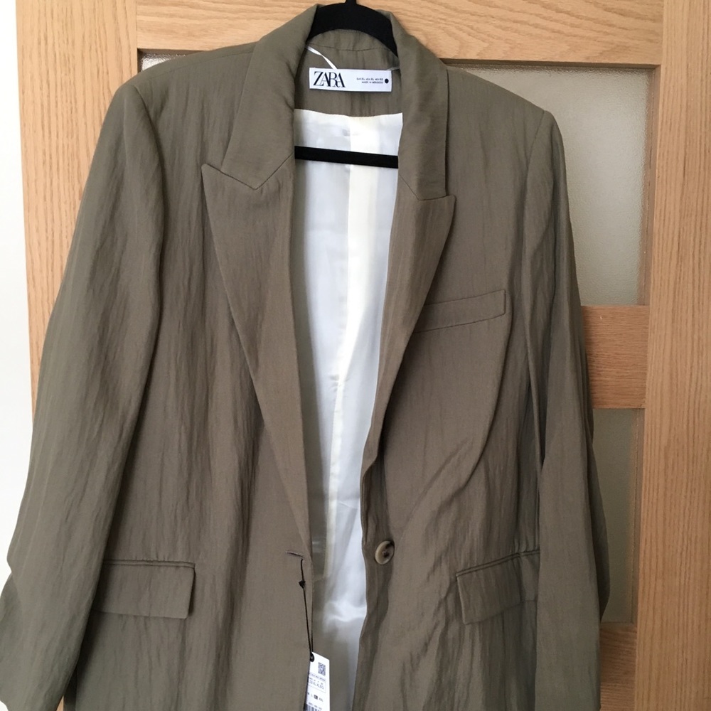 Zara Wrinkle Effect Khaki Blazer - Picture 2 of 10